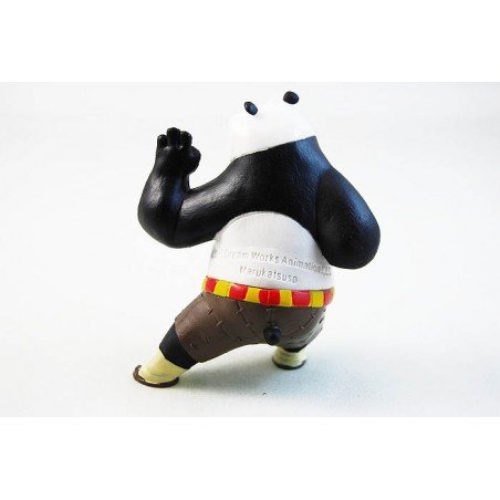Figura de Po en defensa de Kung Fu Panda