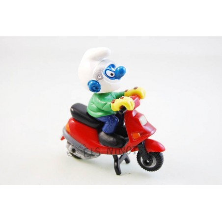 Figurine Schtroumpf avec Scooter
